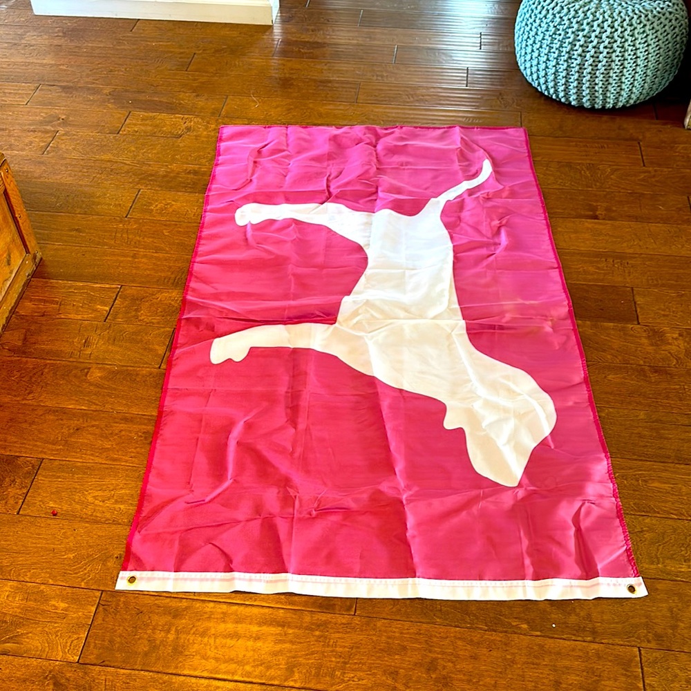 🌹🌟🌼Victoria’s Secret pink flag 5’ x 3’